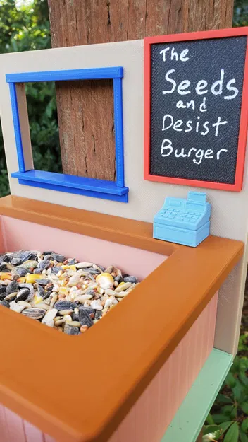 Bob's Birders (Máng Ăn Cho Chim Và Sóc) - Image 6