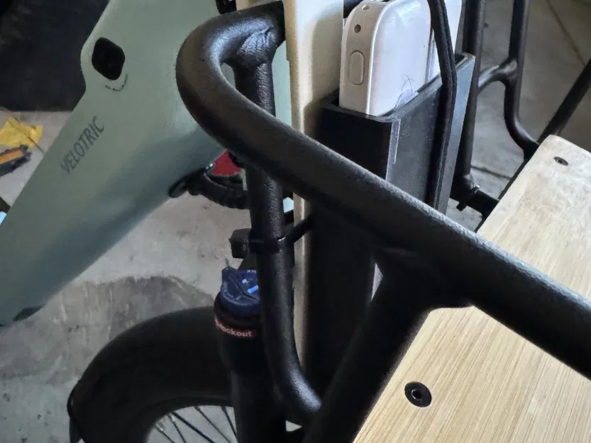 Giá đỡ rổ trước xe đạp điện Velotric - Image 3