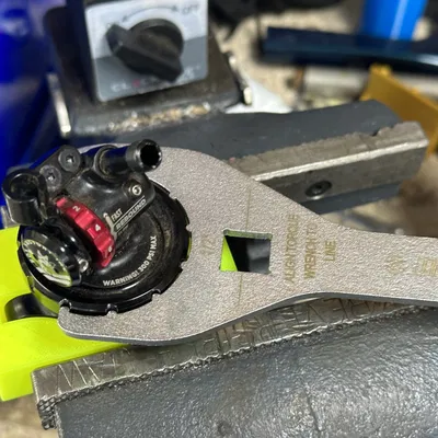 Giá đỡ bảo trì cho Trek IsoStrut từ G1 Supercaliber/e-Caliber