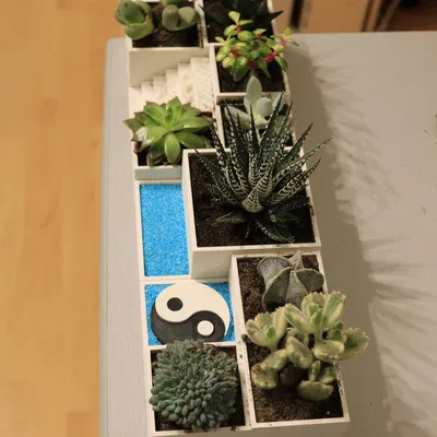 Vườn Zen có Biểu tượng Ying/Yang