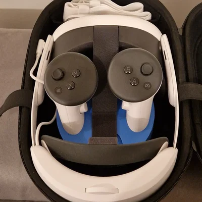 Khay Đựng Tay Cầm Meta Quest 3