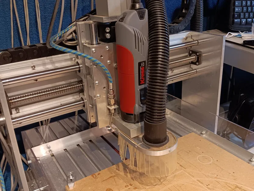 Dustshoe vacuum connector - Image 1