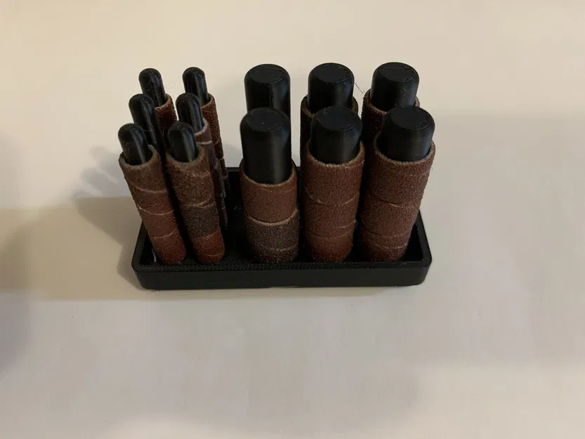 Chỗ Kẹp Dây Nhám Dremel - Image 1