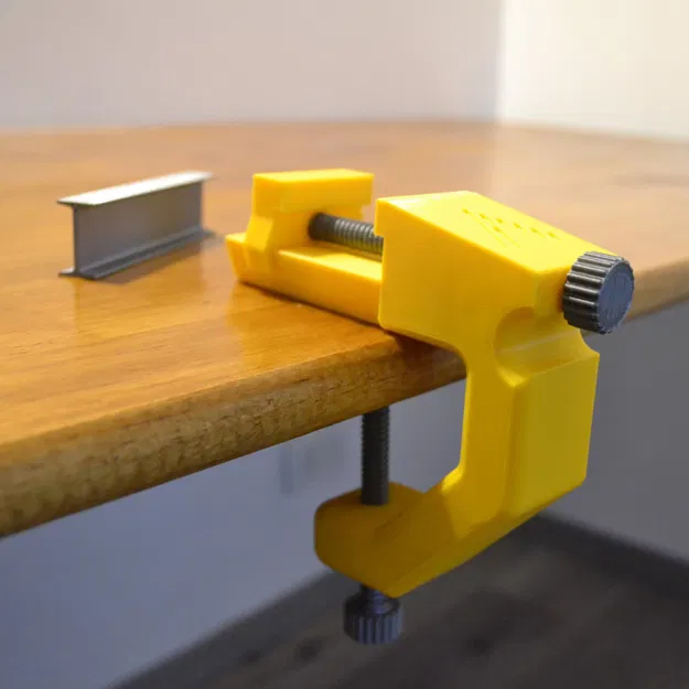 Bench Vise - Image 1