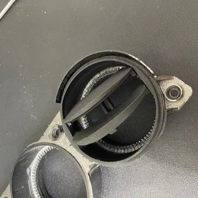 Chắn Gió Điều Hòa Trung Tâm Mazda 6 (Atenza) GG