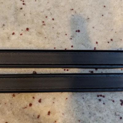 Custom SAINTCON 10x10 Board Row Header Holder