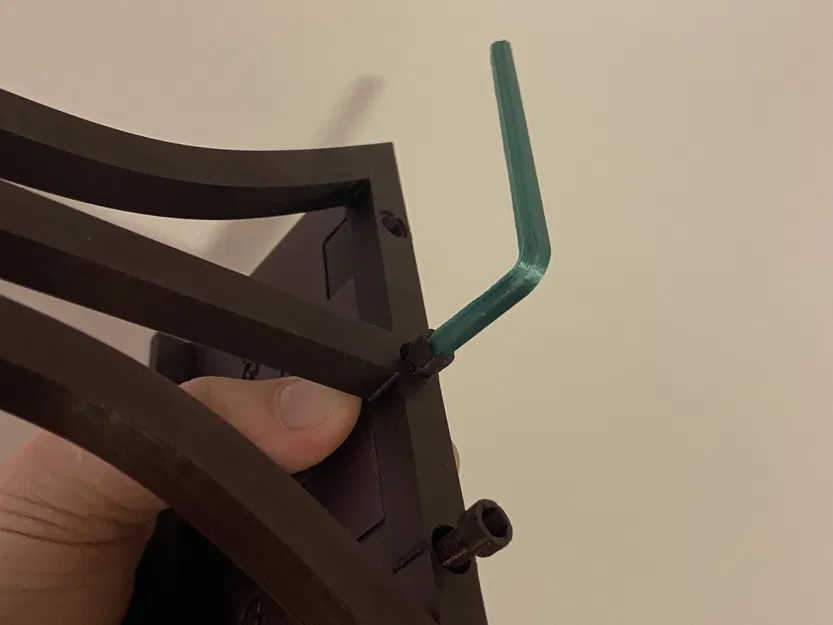 Kệ Sạc iPhone In 3D Tiện Lợi - Image 2