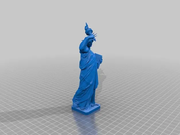 Tượng Nữ Thần Tự Do Cơ Bắp - "Beefy Liberty" - Image 10