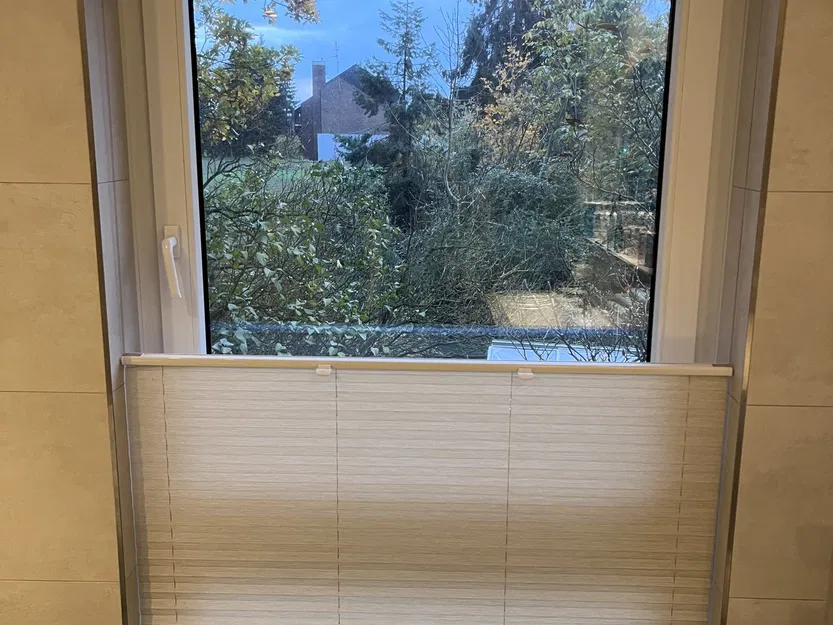 Đế giữ rèm xếp để dán keo - Pleated blind holder for gluing - Image 3