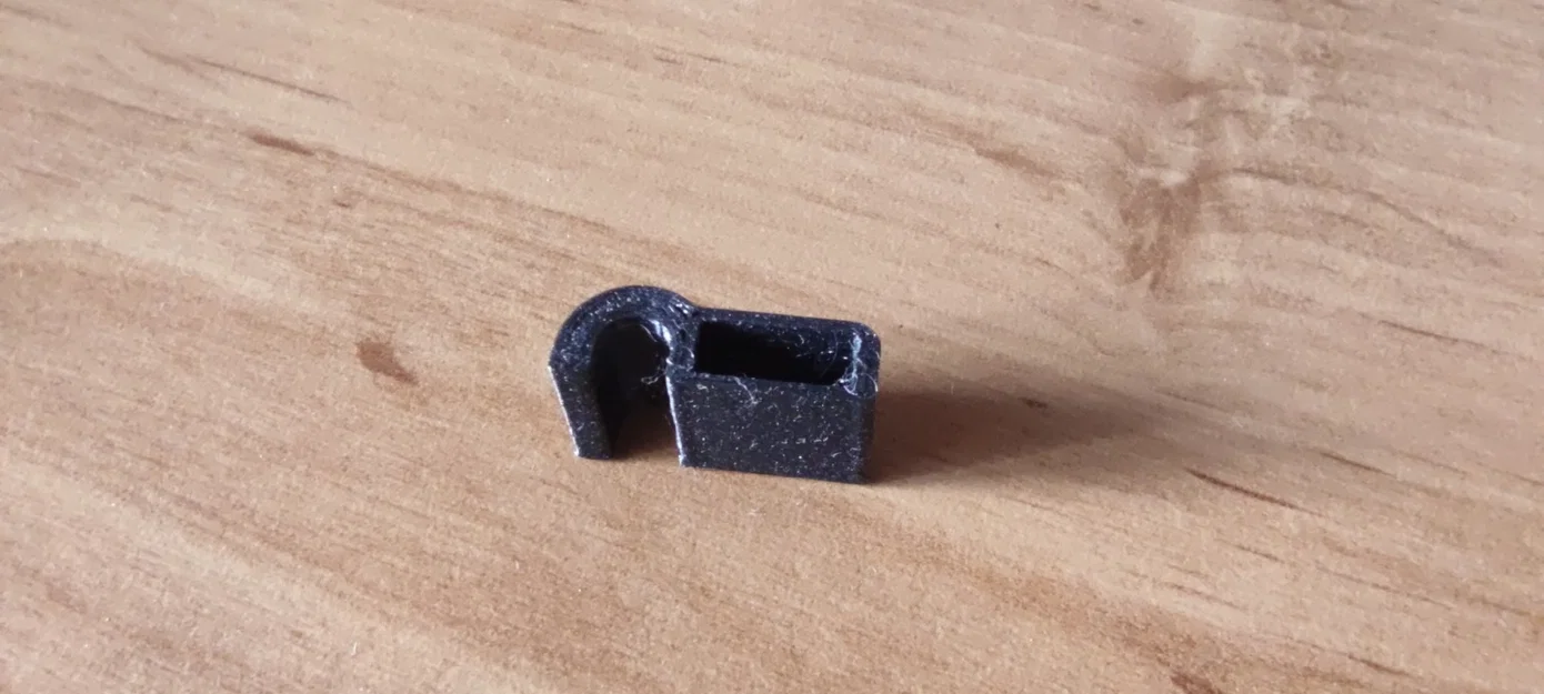 Magnetic cable clip - Image 4