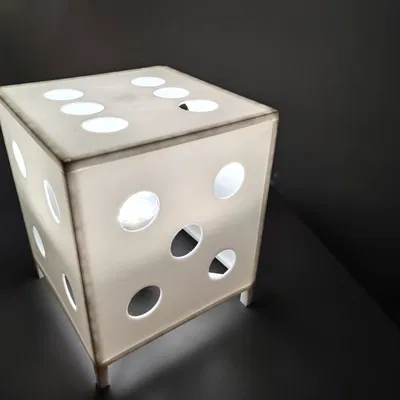 Đèn Trụ Xí Ngầu - Dice Lamp