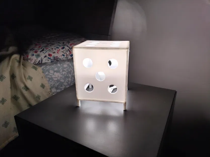 Đèn Trụ Xí Ngầu - Dice Lamp - Image 3