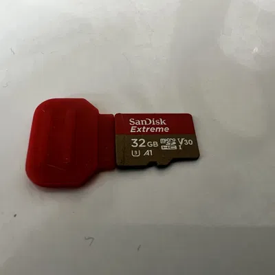 Tab thẻ nhớ MicroSD có phần thịt dày hơn