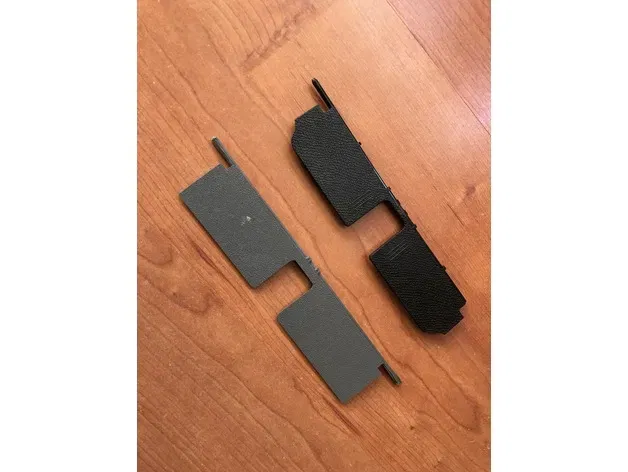 Peugeot 308 tailgate lock cover - Image 5