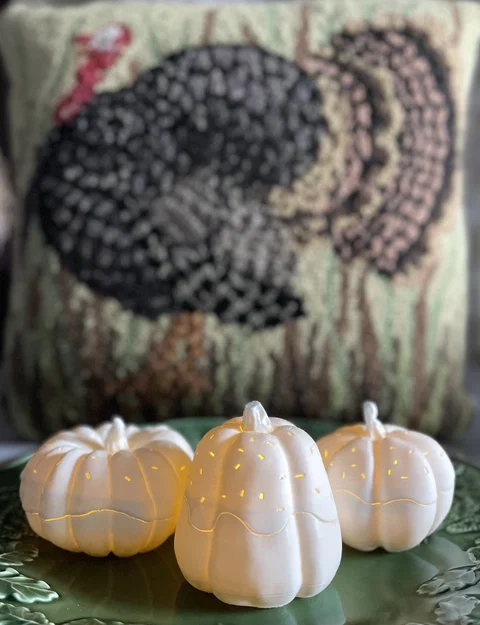 Bộ Ba Bí Ngô Lễ Tạ Ơn Dễ Thương - Image 3