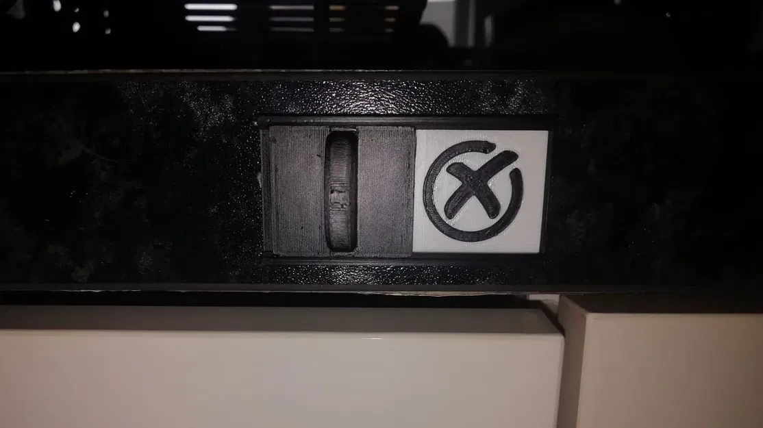 Tick and Cross sliding sign, compact - Image 2