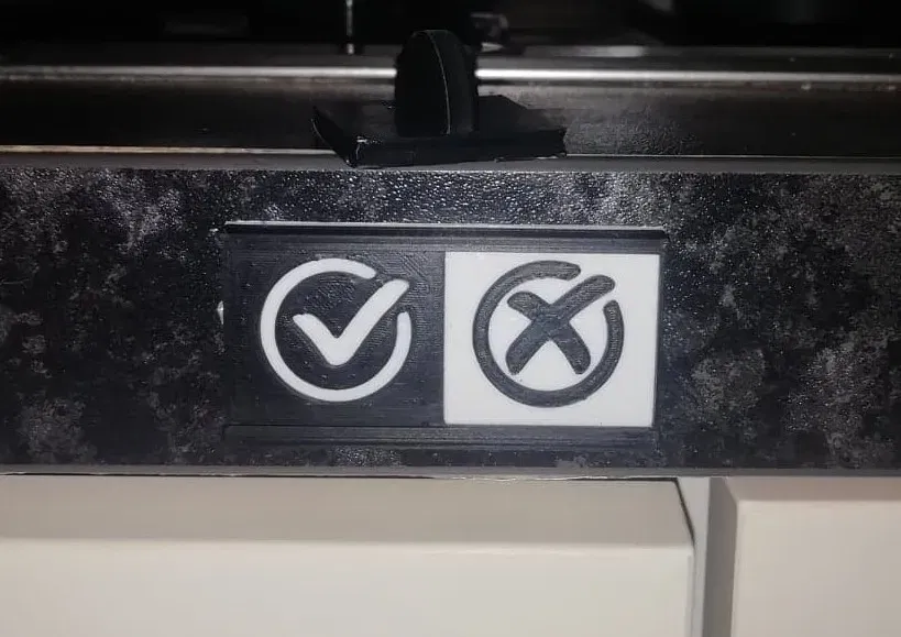 Tick and Cross sliding sign, compact - Image 3