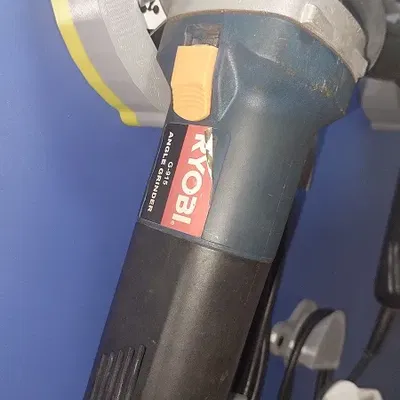 Giá đỡ treo tường máy xay