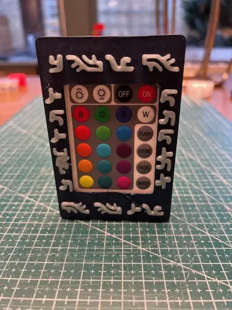 Giá đỡ remote LED RGB (Bản Zelda BOTW TOTK Zonai) - Image 1