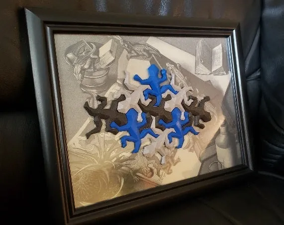 Escher Lizard with Magnet - Image 2
