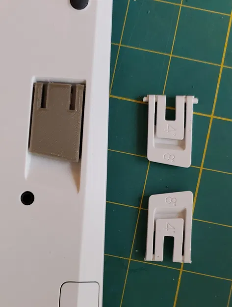 Logitech Feet for a K850 Keyboard - Image 2