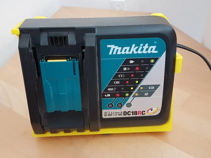 Makita Charger DC18RC Wall Mount - Image 4