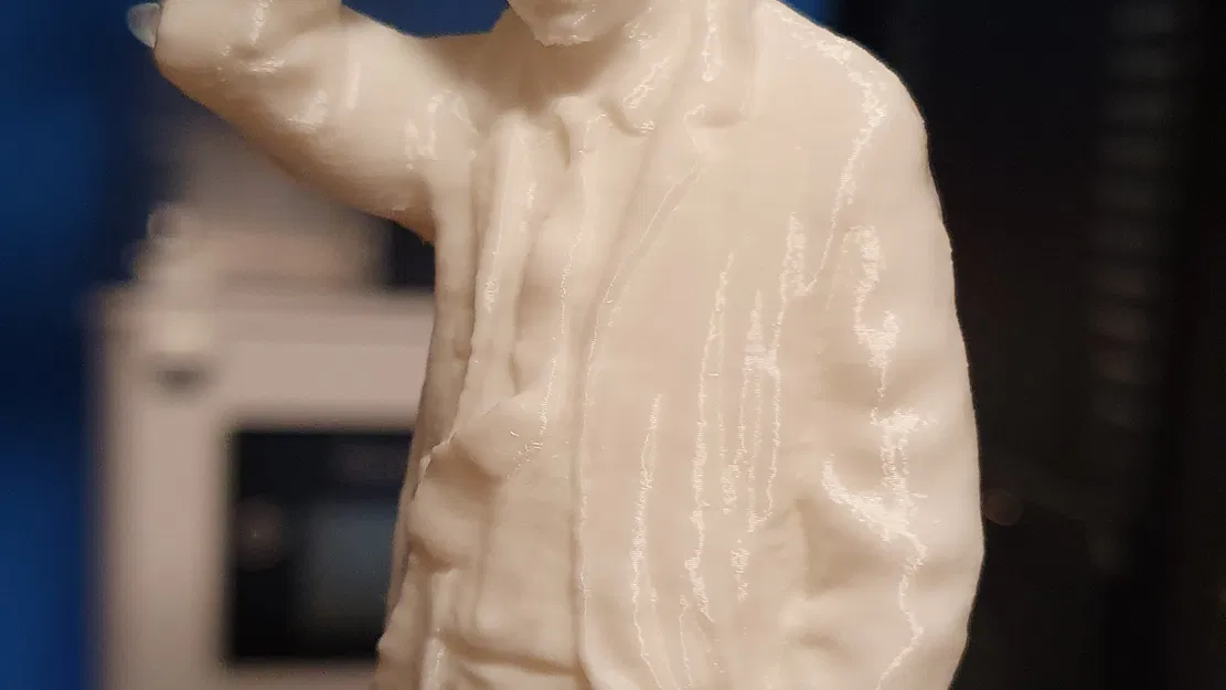 Tượng Columbo Hungary làm từ photogrammetry (3D scan) - Image 4