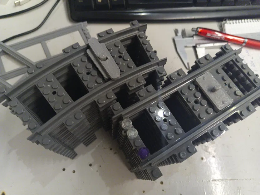 Lego City rails storage pin - Image 18