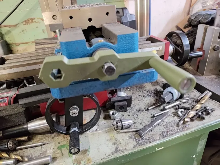 Tay quay tốc độ cho máy phay 4" - Image 1