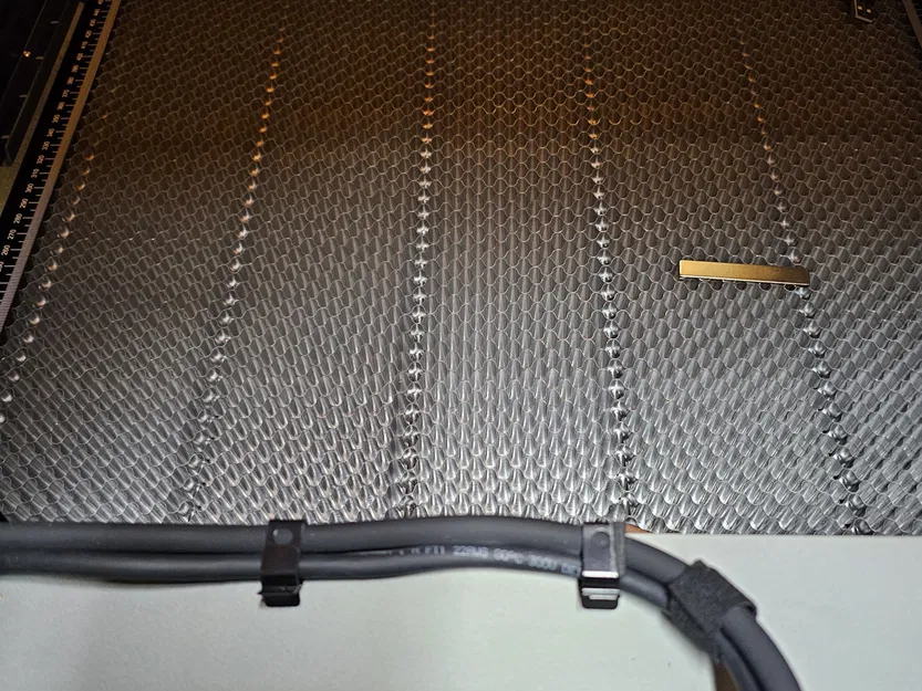 Chân đế Honeycomb Creality Falcon2 Dofiki 500mm - Image 1