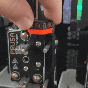 Prusa XL series: Nhãn cỡ đầu phun xoay (gài vào)