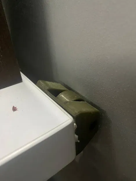 Bánh xe treo tường cho bàn đứng - Image 1