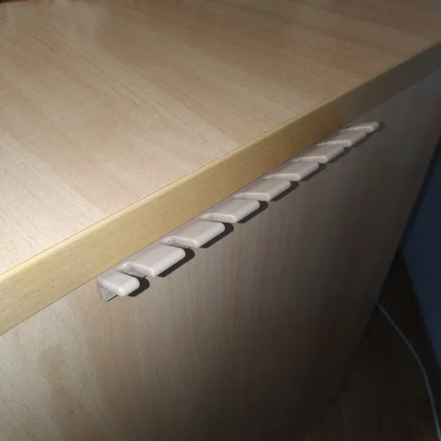 Đế Giữ Dây Cáp Cho Bàn Làm Việc - Image 3