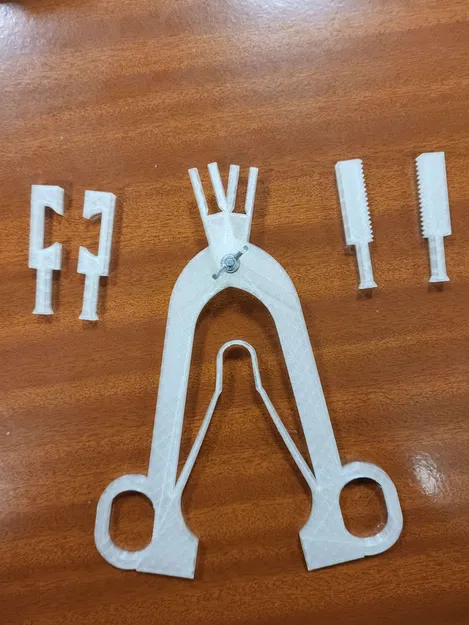 Kéo Dùng 1 Lần Có Đầu Tháo Rời - Image 1