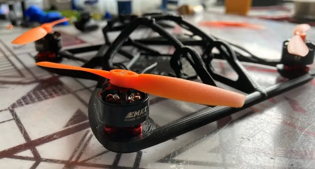 Mô hình QARKS 150 FPV - Image 1