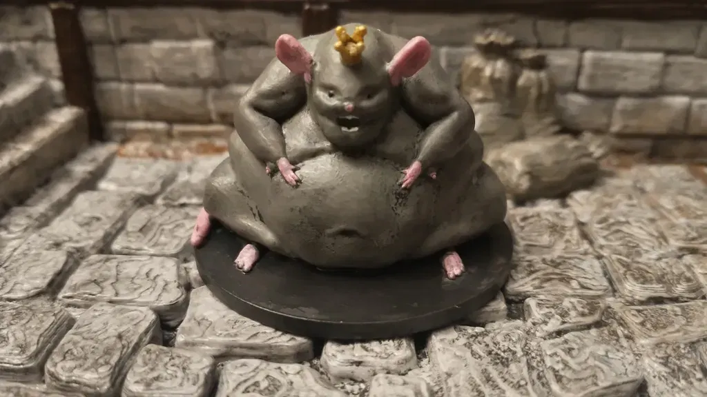 Mô hình Chuột Vua - Image 1