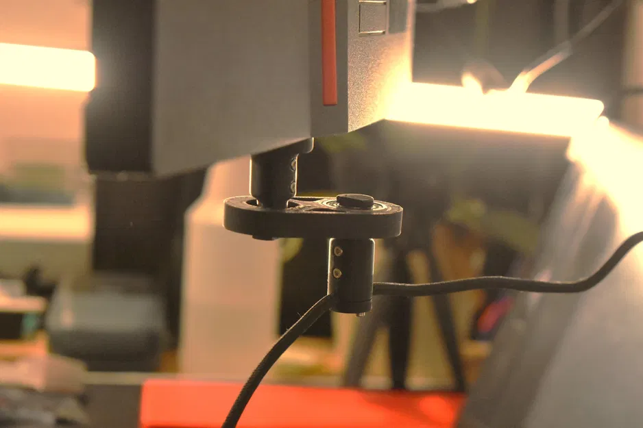 Under Monitor Mouse bungee - Image 1