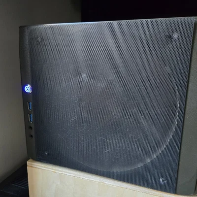 Mặt trước quạt 200mm kèm cổng IO và nút nguồn cho Fractal Node 304
