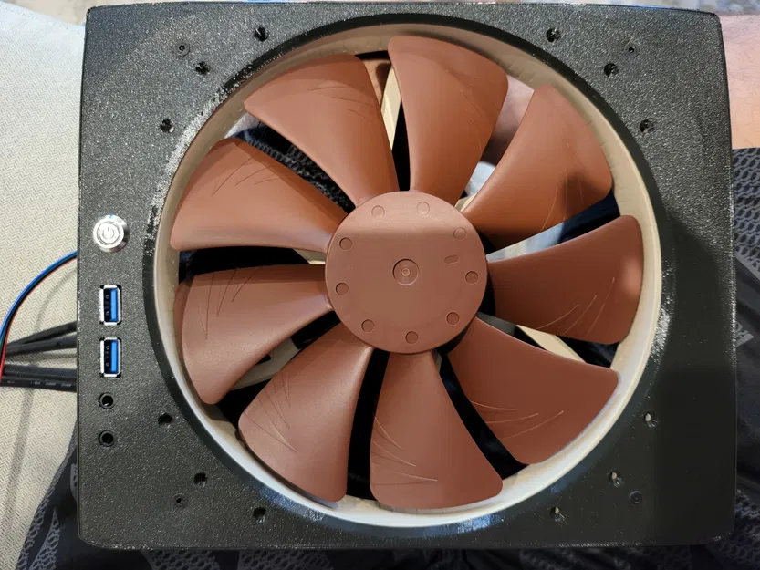 Mặt trước quạt 200mm kèm cổng IO và nút nguồn cho Fractal Node 304 - Image 3