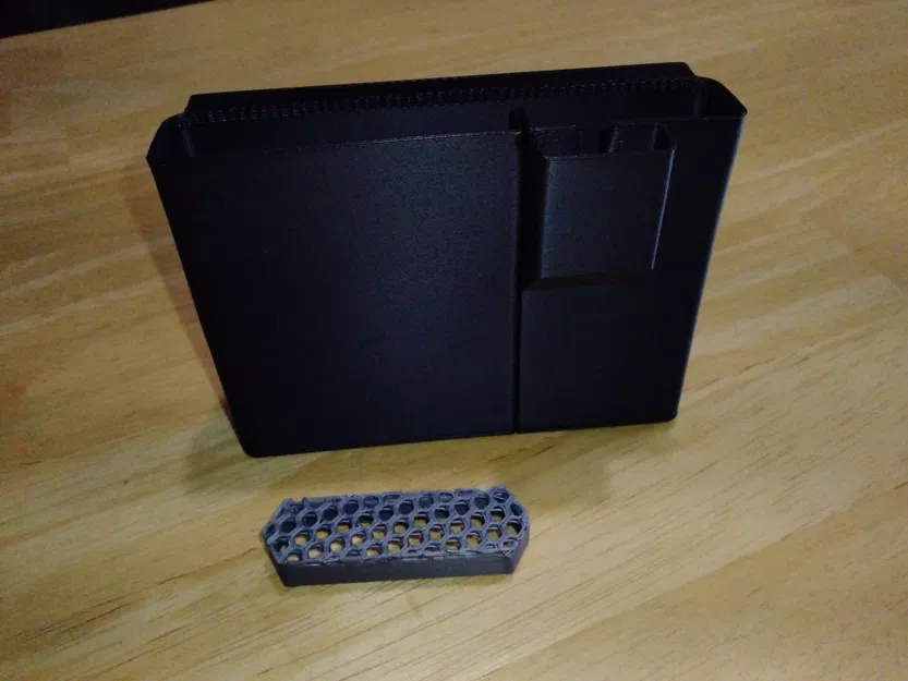 Hộp Treo Đựng Cọ Sáp & Đồ Dùng - Image 3