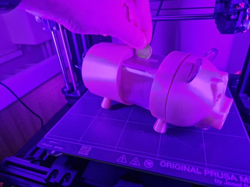 The Clever Piggy Bank: Save with Style and Ingenuity! - Image 1