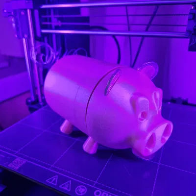 The Clever Piggy Bank: Save with Style and Ingenuity!