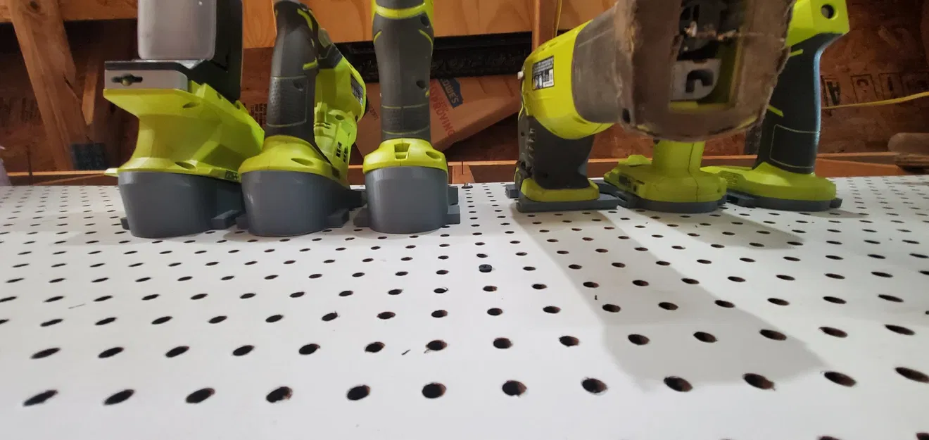 Giá Treo Dụng Cụ Ryobi 18v Lên Bảng Pegboard - Image 4