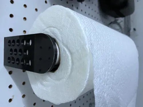 Giá Treo Khăn Giấy Cho Ống PVC 1 inch - Khoảng Cách Lỗ Pegboard - Image 1