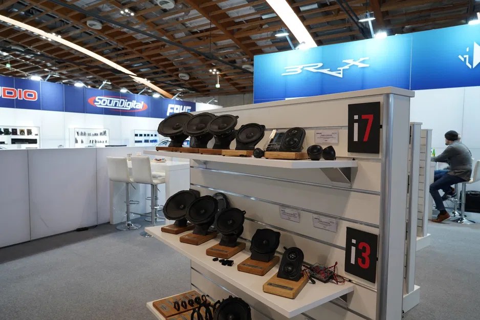 Chân Đế Loa Helix Compose Woofer Stand - Image 4