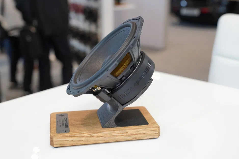 Chân Đế Loa Helix Compose Woofer Stand - Image 5