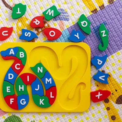 Alphabet snake