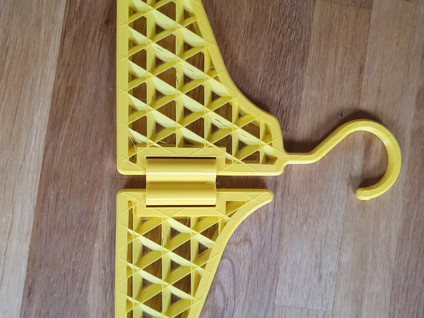 Foldable Coat Hanger tester - Image 1