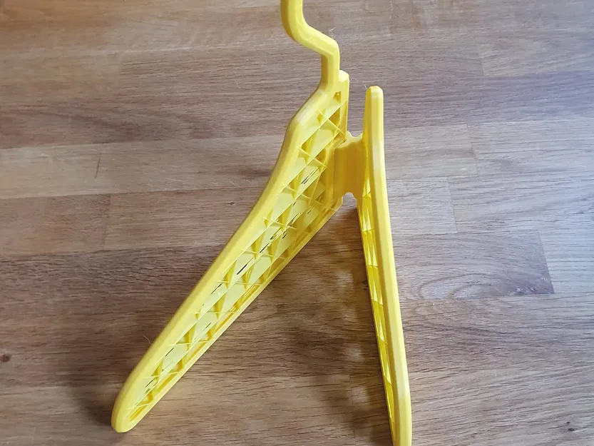 Foldable Coat Hanger tester - Image 3