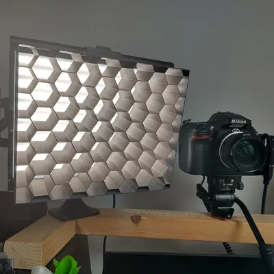 Customizable Honeycomb Light Grid for Neewer NL-660
